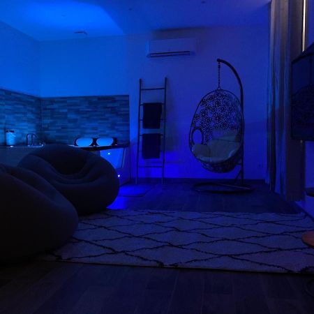Appartement Cosy Jacuzzy Luxe Gare De Tulon Zewnętrze zdjęcie