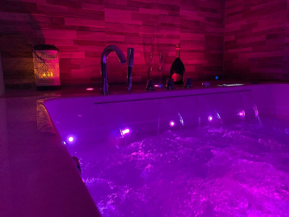 Appartement Cosy Jacuzzy Luxe Gare De Tulon Zewnętrze zdjęcie