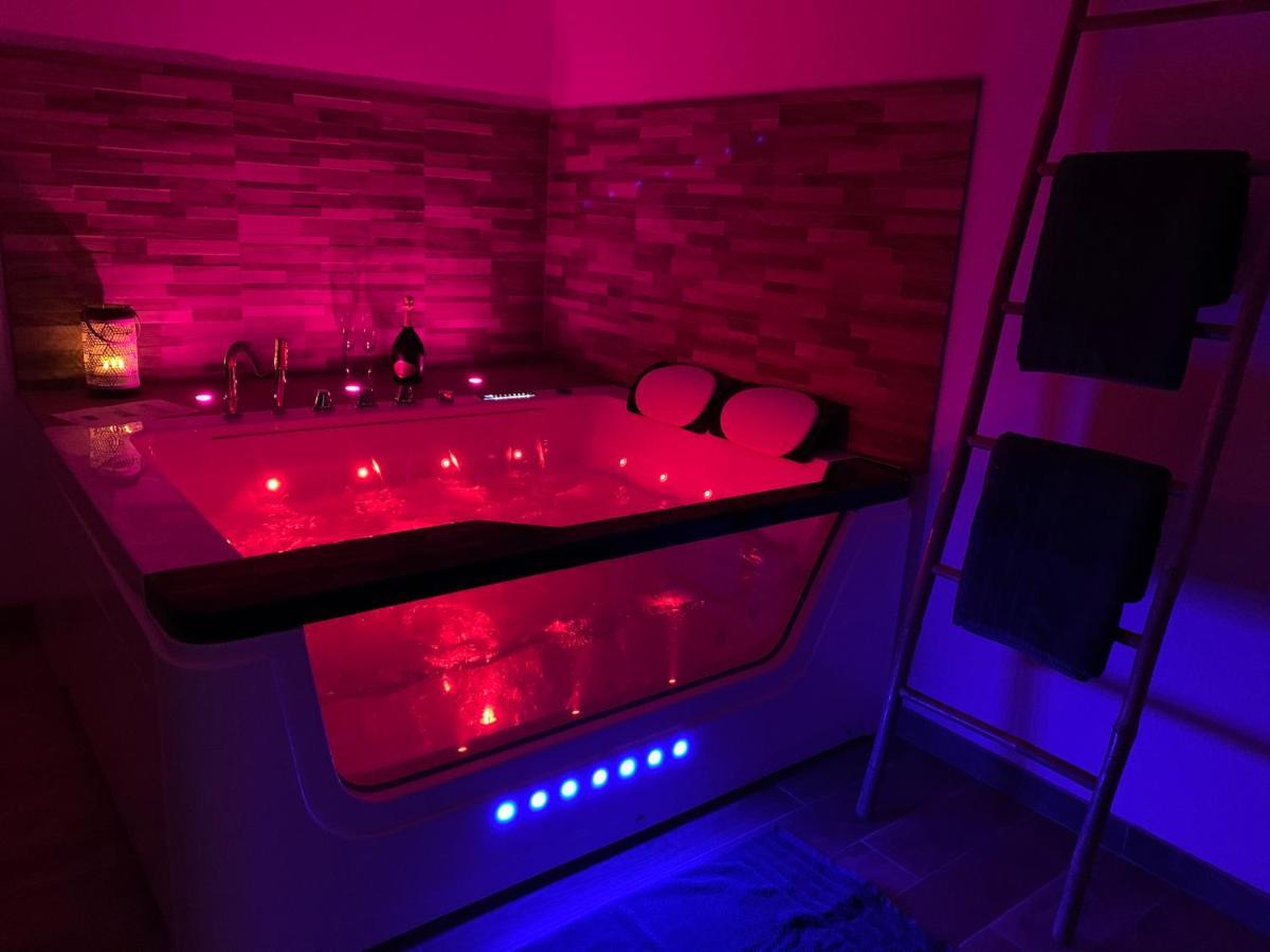 Appartement Cosy Jacuzzy Luxe Gare De Tulon Zewnętrze zdjęcie